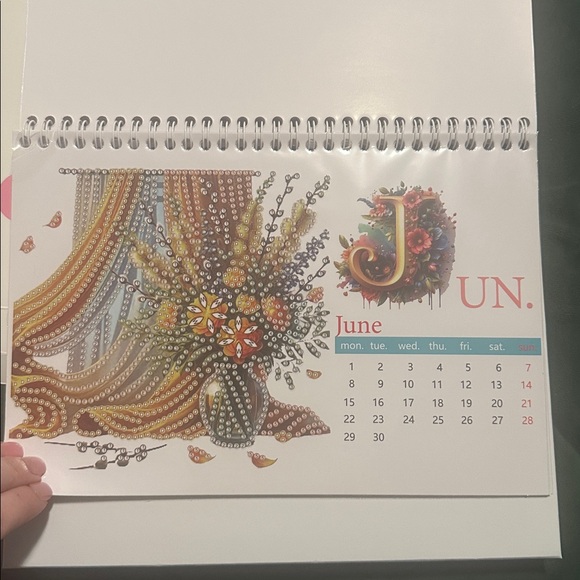 Diamond Art Desk Calendar 2026 – DIY Standing Flip Monthly Calendar For Home - Picture 8 of 14